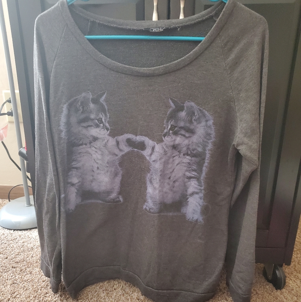 Gray long sleeve kitty shirt
